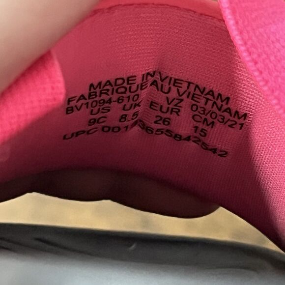 Nike Kawa Youth Slides Sandals Kids Girls Size 9C Pink & Black - Picture 6 of 10